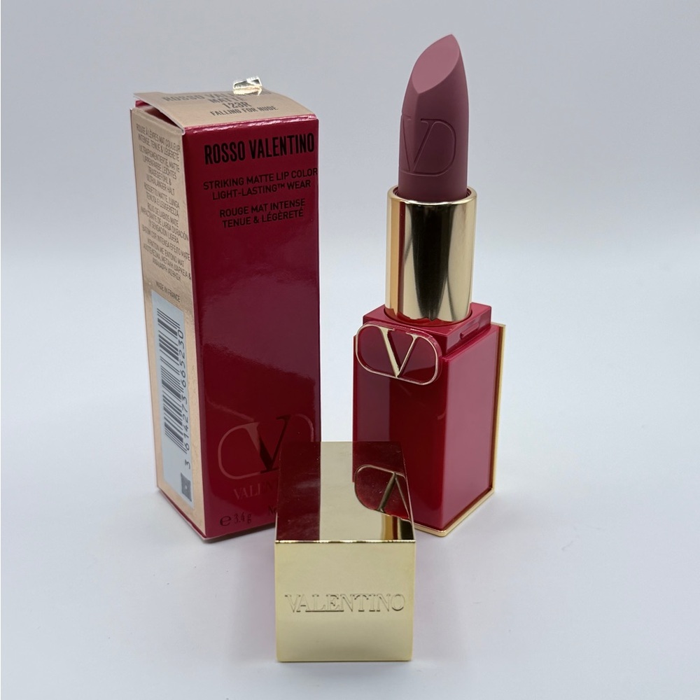 Valentino Rosso Lipstick - Shade Falling forNude 123R